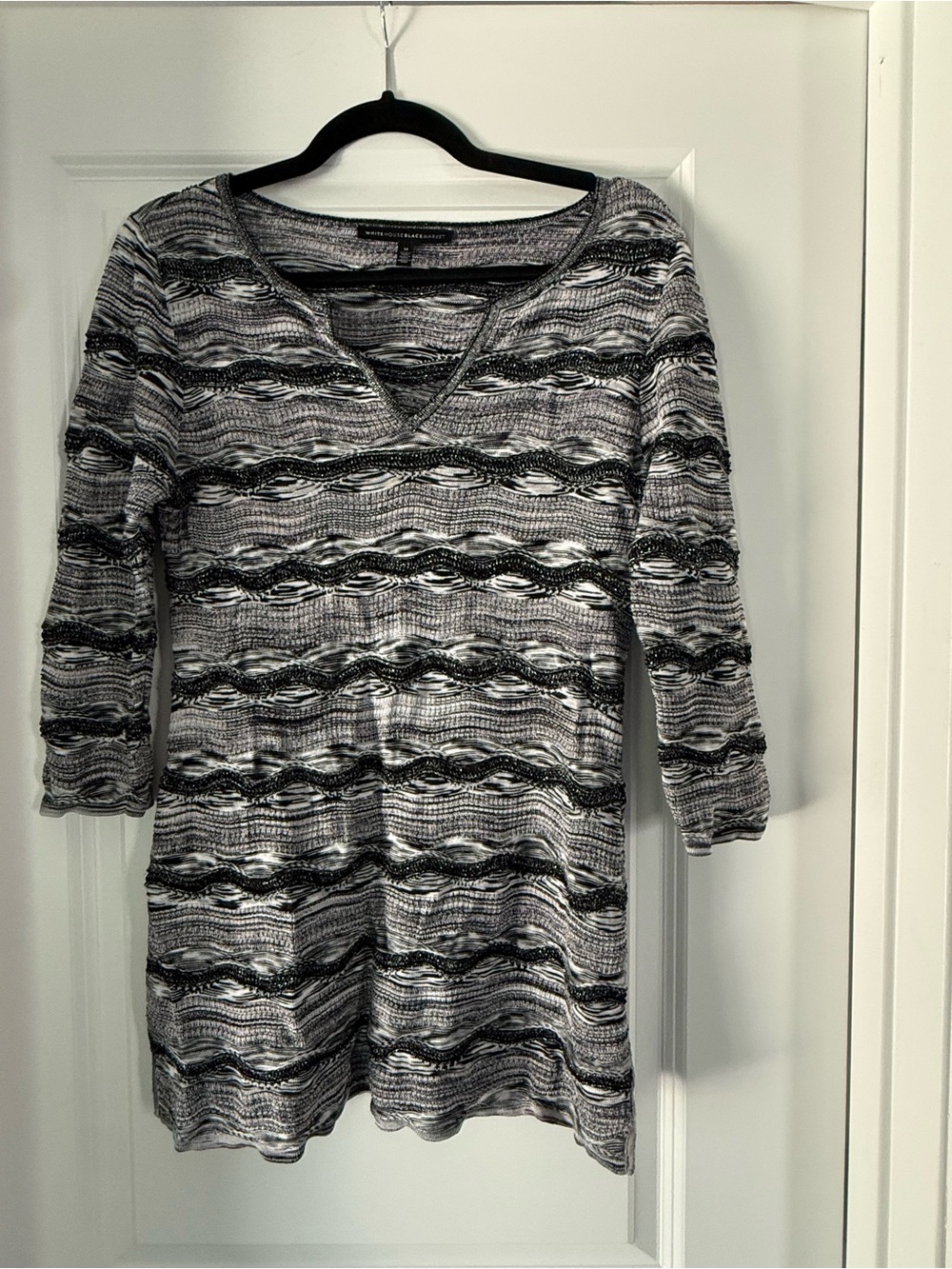 White House Black Market Black & White Wave-Stripe V-Neck Knit Dress
